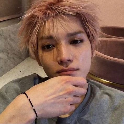 Lee Taeyong, Nct Taeyong, Emo Boys, K Pop Music, Pink Hair, Nct 127, Chestnut, Nct Dream, Boy Groups