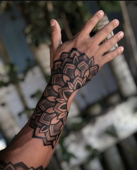 Hand Tattoo Mandala Men, Mandala Hand Tattoo Men, Full Hand Tattoo Men, Wrist Tattoo For Men, Geometric Tattoo Hand, Simbols Tattoo, Mandala Tattoo Men, Full Hand Tattoo, Mandala Hand Tattoos