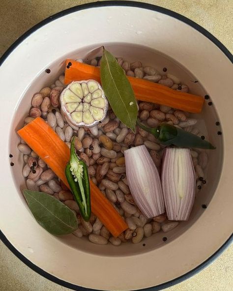 rosa on Instagram: "making beans 😇" Beans Aesthetic, Cooking Beans, Food Essentials, Health Corner, How To Eat Better, Pinterest Recipes, Eating Habits, Natural Food, Pretty Food