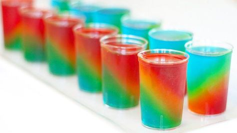 Slanted Rainbow Jelly Shots Rainbow Jello Shots, Alcoholic Recipes, Making Jello Shots, Best Jello Shots, Christmas Bachelorette, How To Make Jello, Rainbow Jello, Jello Cups, Wine Ideas