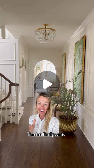 Gail Disner 💙 The Southern Gail | Episode 1: EXACT recipe to achieve my design style like mine 🤍 Smaximalist- Southern Traditional Maximalist! Follow @thesoutherngail for... | Instagram Paint Pallet, Southern Traditional, Paint Tips, Pallet Painting, Growing Flowers, My Design, Fixer Upper, Design Style, Diy Design