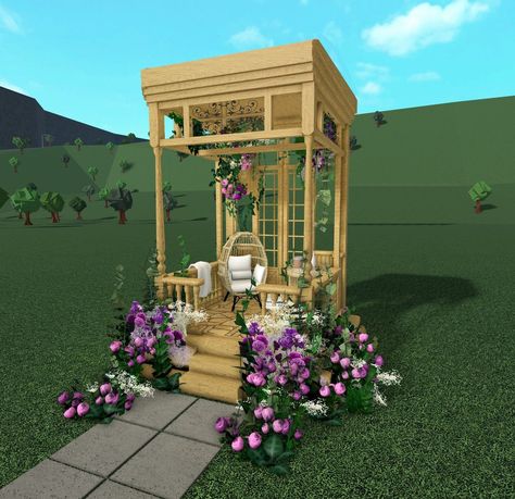 Villemo (@villemo.bloxburg) • Instagram photos and videos Bloxburg Park, Bloxburg Hospital, Cottagecore Bloxburg House, Bloxburg Exterior Ideas, Bloxburg Backyard Ideas, Bloxburg Backyard, Coastal Bloxburg, Bloxburg Cottage, Bloxburg Homes