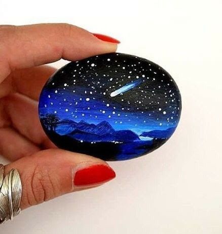 Garden Rock Art, Stone Art Painting, Painted Rocks Craft, Painted Rocks Diy, Rock Painting Ideas Easy, Rock Painting Patterns, Mandala Rocks, Galaxy Painting, Pet Rocks