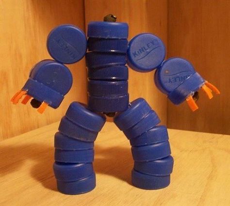 Kreasi Unik Mainan Anak Robot-Robotan dari Tutup Botol Bekas Reuse Plastic Bottles, Plastic Bottle Caps, Green Revolution, Earth Day Crafts, Bottle Cap Art, Bottle Cap Crafts, Recycled Projects, Bottle Top, Craft Projects For Kids