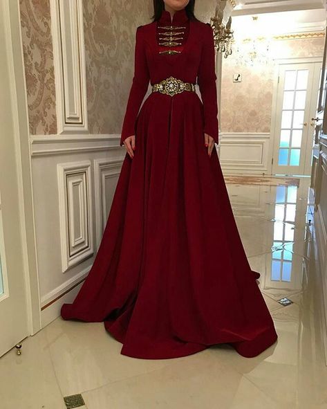 Witch Fashion, Fantasy Dresses, Couture Mode, Fantasy Gowns, Fantasy Dress, Fantasy Fashion, Beautiful Gowns, Fancy Dresses, Dream Dress