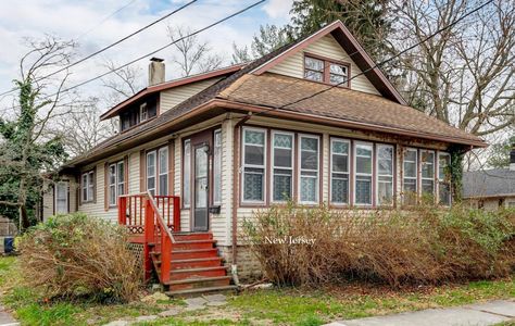 Under $75K Thursday - South Jersey Fixer Upper For Sale $70K - 75 Min to Jersey Shore - Old Houses Under $50K Cheap Homes, Enclosed Front Porches, Sea Isle City, Cape Cod Style House, Save File, Delaware River, South Jersey, Nature Preserve, City Architecture