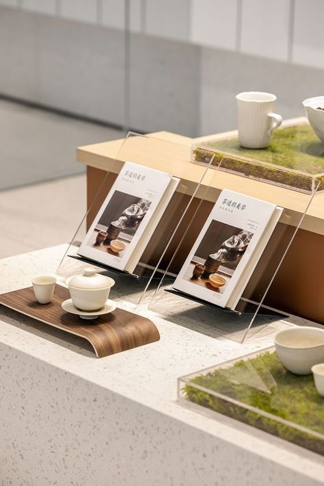 Display Design Exhibition Products, Exhibition Merchandise, Pop Up Shop Display Ideas, Tea Store Design, Booth Display Design, Coffee Display, Exhibition Display Design, Cafe Display, Merchandise Ideas