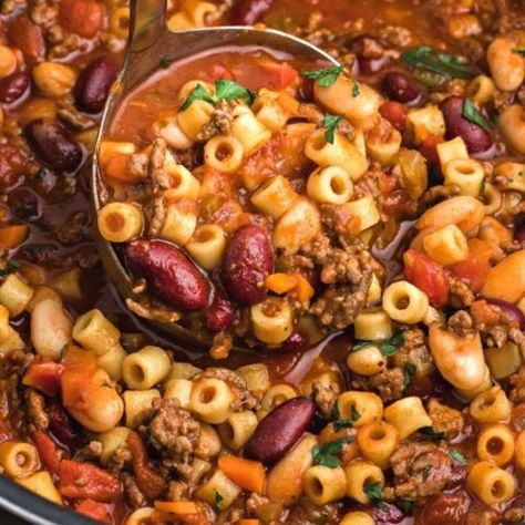 Copycat Olive Garden Pasta e Fagioli - Top Recipes Pasta De Figoli Olive Garden, Good Seasons Italian Dressing Mix Recipe, Pasta Fazool Soup, Pasta Fagioli Soup Olive Garden, Copycat Olive Garden Pasta, Pasta Fagoli, Olive Garden Soup, Pasta Fazool, Olive Garden Soups