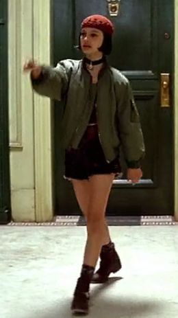 Leon Matilda, Mathilda Lando, Matilda Costume, The Professional Movie, Halloween Costumes 2022, Handmade Halloween Costumes, Horror Halloween Costumes, Professional Costumes, Solo Costume