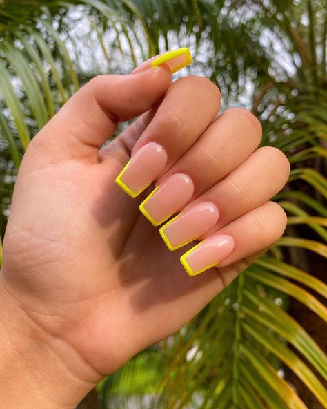 Cute Short Polygel Nails, Short Polygel Nails Design, Short Polygel Nail Ideas, Bright Summer Acrylic Nails, Polygel Nail, Nail Tutorial Videos, Poly Gel, Simple Acrylic, Bel Art