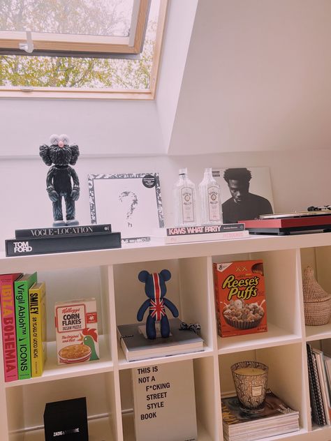 Supreme Room Decor, Kaws Home Decor, Kaws Book, Vibey Rooms, Decoration Books, Mens Bedroom Decor, First Birthday Favors, Aesthetic Decoration, Mens Bedroom