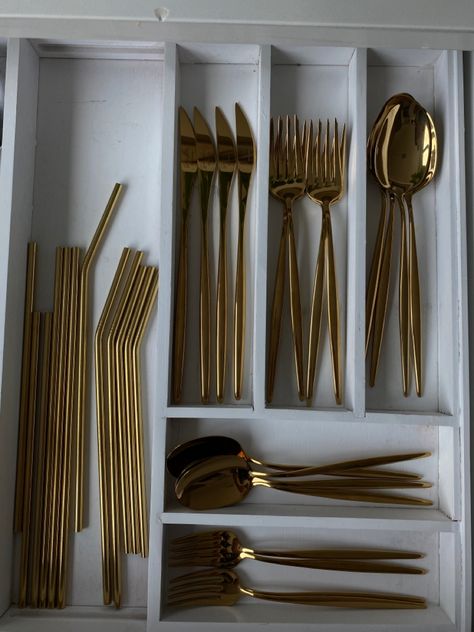 Gold minimal utensils Bucket Toilet, Gold Utensils, Kitchen Decor Collections, House Organisation, House Essentials, Dream Apartment Decor, Future Apartment Decor, Kitchen Accessories Decor, Gold Kitchen