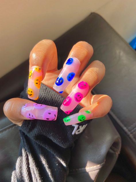 Smiley Face Nails Aesthetic, Poly Gel Nails Design, Smiley Face Aesthetic, Gel Nails Design, Poly Gel Nails, Smiley Face Nails, Shattered Glass Nails, Blood Nails, Face Nails