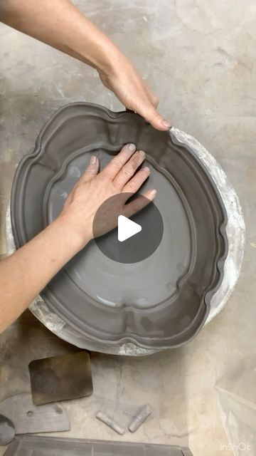 Kajsa Leijström on Instagram: "Further alteration of the oval plate in my previous reel. I allow the plate to dry a bit before I do this, but it’s still before leatherhard stage. 3,5 x speed (unedited video was 7 min) #keraleij_potteryvideo" Pottery Jewelry Tray, How To Make Scallops, Ceramic Videos, Clay Throwing, Pottery Project Ideas, Surface Decorations, Heart Pottery, Clay Forms, Cement Ideas