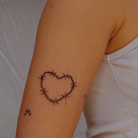 c h l o é ⁘ j a n e on Instagram: "Back to tattoo content with a barbed wire heart. I’ve alwaysssss wanted to do one of these and I’m absolutely in love ❤️‍🔥⛓️ Thank you Ali! Done in LA." Barbed Wire Love Heart Tattoo, Barb Wire Love Heart Tattoo, Bard Wire Heart Tattoo, Mom Barbed Wire Heart Tattoo, Script Heart Tattoo, Barbed Tattoo Wire, Heart On The Sleeve Tattoo, Western Barbed Wire Tattoo, Barbed Wire Heart Tattoo Elbow