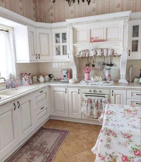 Cocina Shabby Chic, Chic Kitchen Decor, Dekorasi Kamar Tidur, Cottage Kitchens, Dream House Rooms, Chic Kitchen, Shabby Chic Kitchen, Dream House Interior, Cottage Kitchen