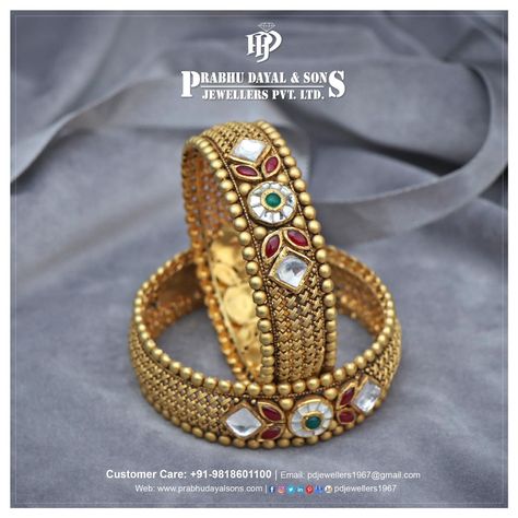 Patla Bangles Gold Antique, Gold Jewellery Bangles, Antique Gold Bangles, Antique Gold Jewellery, Jewellery Bangles, Gold Bangles Indian, Stone Bangles, Gold Jewels Design, Bridal Jewelry Necklace