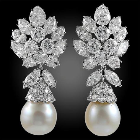 Van Cleef & Arpels Diamond, South Sea Pearl Detachable Earrings In Good Condition For Sale In New York, NY Van Cleef Arpels Diamond, Pearl Earrings Designs, Real Diamond Earrings, Diamond Earrings Design, Jewelry Set Design, Pearl And Diamond Earrings, Diamond Jewelry Designs, Sea Pearl, Expensive Jewelry