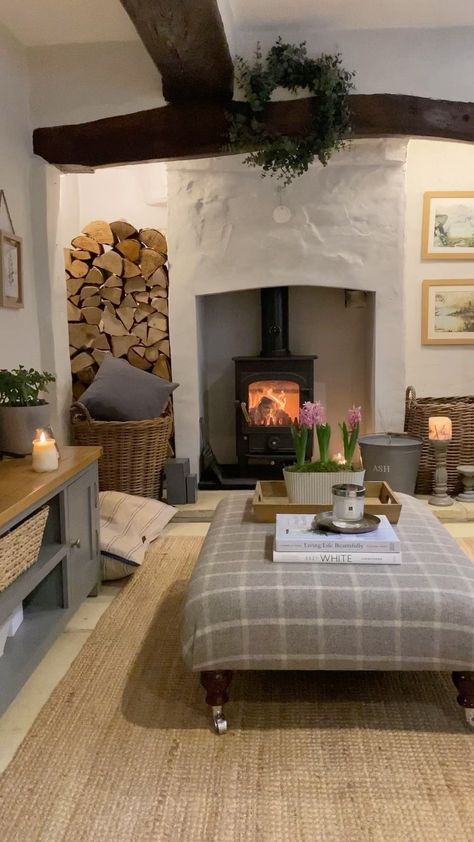 @mariarosesdiary shared a video on Instagram: “🌷Favourite spot in our cottage” • Feb 8, 2022 at 8:02pm UTC Irish Living Room, Scottish Living Room, Cottage Fireplace Ideas, Irish Homes Interior, Scottish Cottage Interior, Irish Cottage Decor, Irish Cottage Interiors, Cozy Cottage Interiors, Irish Country House