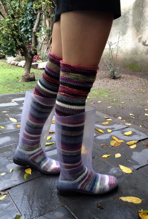 . Sock Outfits, Wellington Boot, Long Socks, Swaggy Outfits, Knee High Socks, Natural Colors, Outfits Casuales, Look Cool, High Socks