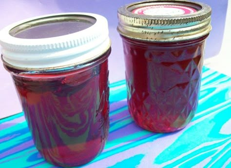 Koolaid Jelly Recipe, Kool Aid Jelly, Jello Jelly Recipes, Beet Jelly Recipe, Chow Chow Canning Recipe, Jelly Recipes For Canning, Can Can Girl, Grape Kool Aid, Jam And Jelly Recipes