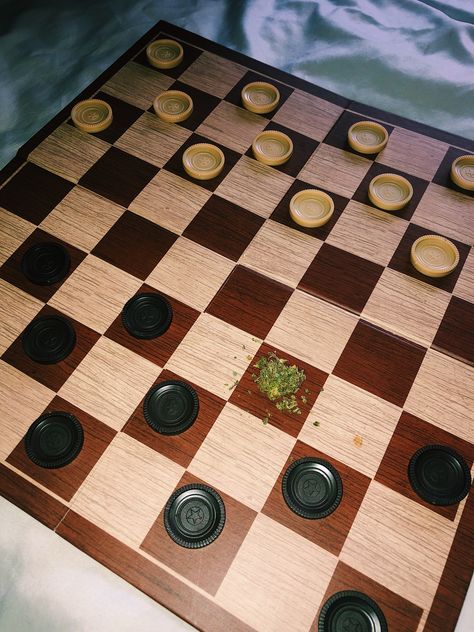 When you are missing a checker piece use a weed nug.  #weedstagram  #weed #checkers #stoner #friends #game #aesthetic Checkers Aesthetic Game, Checkers Game Aesthetic, Checkers Aesthetic, Checkers Board Game, Game Aesthetic, Checkers Game, Bracelet Inspo, Aesthetic Photo, Chess