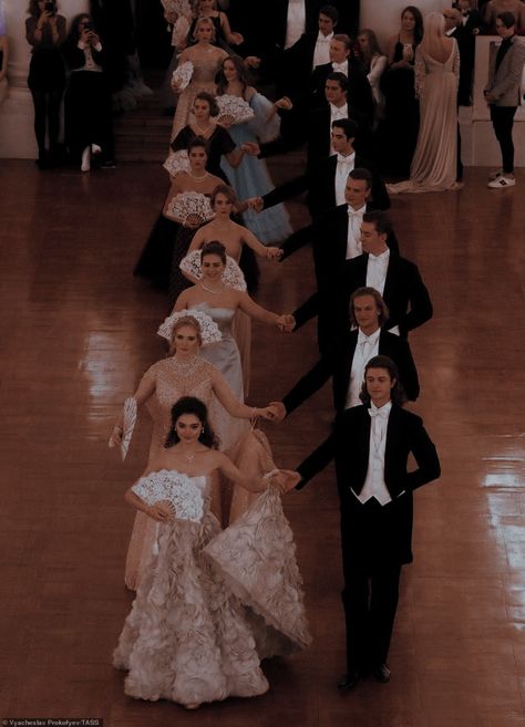 Bal Aesthetic, Ball Aesthetic Royal, Royal Ball Aesthetic, Royal Family Aesthetic, Vienna Ball, Victorian Era Aesthetic, Ballroom Aesthetic, Ballroom Party, Fairytale Ball