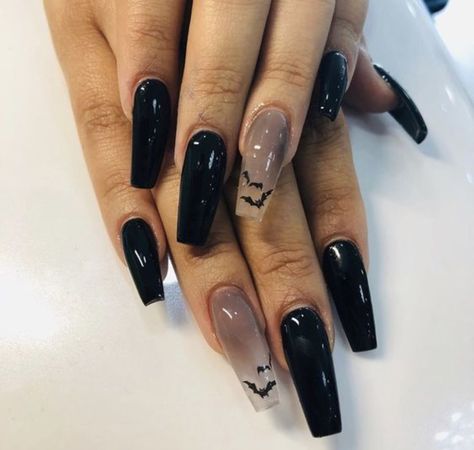 Twilight Marathon, Halloween Nail Art Ideas, Black Halloween Nails, Holloween Nails, Halloween Acrylic, Halloween Acrylic Nails, Black Acrylic Nails, Nails Inspired, Edgy Nails