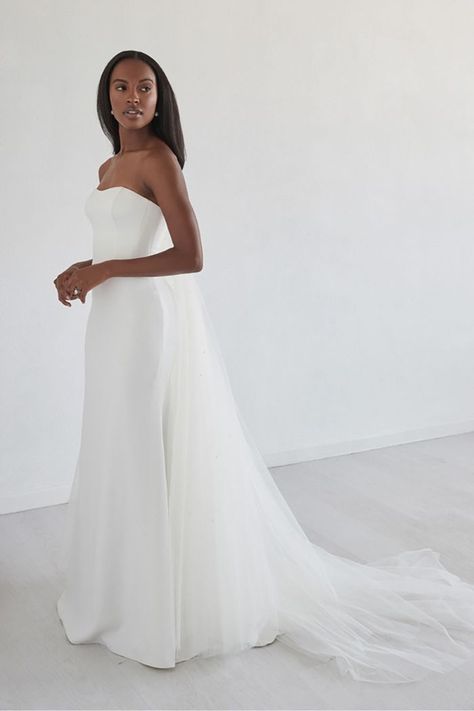 Watteau Train Wedding Dress, Simple Wedding Dress Strapless, Strapless Wedding Dresses, Wedding Dress Strapless, Watters Wedding Dress, Watters Bridal, Tulle Train, Wedding Dress With Veil, Wedding Dress Train