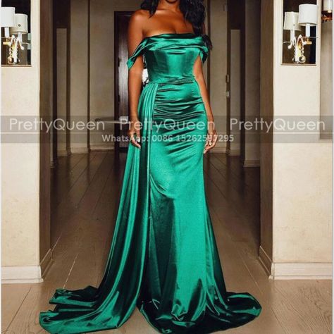 Teal Silk Prom Dress, Green Gowns Elegant, Classy Dresses Elegant Formal, Emerald Green Dress Long, Emerald Green Prom Dress Long, Colour Wardrobe, Prom 2k23, Emerald Green Evening Dress, Emerald Prom Dress