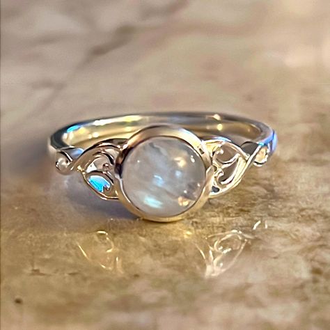 Rainbow Moonstone Ring Rainbow Moonstone Is Thought To Bring Balance, Harmony And Hope While Enhancing Creativity, Compassion, Endurance And Inner Confidence. Rainbow Moonstone Is Believed To Help Strengthen Intuition And Psychic Perception, Especially Offering Us Visions Of Things That Aren't Immediately Obvious. *Round Rainbow Moonstone *1.65 Carat *7mm *925 Sterling Silver Moonstone Promise Rings, Sterling Silver Rings For Women Unique, Vintage Moonstone Engagement Rings, Moonstone Promise Ring, Unconventional Wedding Rings Silver, Silver Aquamarine Ring, White Moonstone Ring With Moon Phase For Anniversary, Celestial White Moonstone Ring As Birthstone, Celestial White Moonstone Birthstone Ring