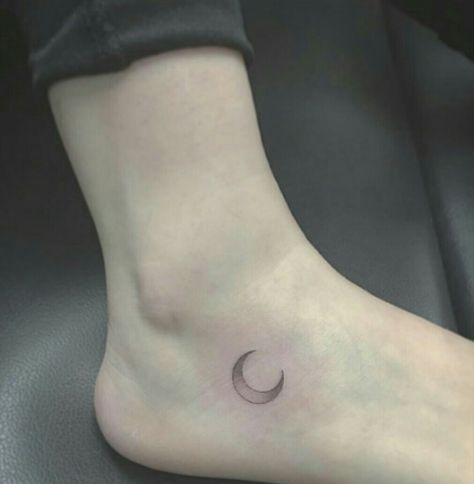 Crescent moon Shaded Crescent Moon Tattoo, Woman Tattoos, Tattooed Woman, Tattoo Shading, Crescent Moon Tattoo, Cute Tats, Small Wrist Tattoos, Piercing Ideas, Tat Ideas