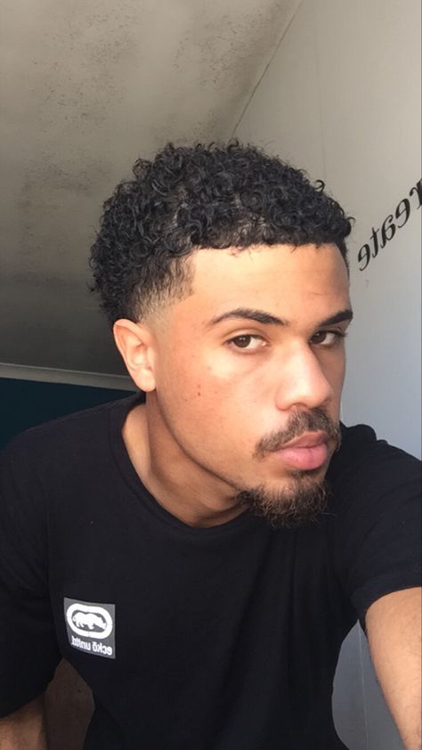 Buzz Cut Curly Hair Men, Curly Lightskins, Short Curly Taper, Buzz Cut Curly Hair, Curly Buzz Cut, Lightskin Haircuts, Taper Fade Curly Hair, Taper Fade, Men Hair