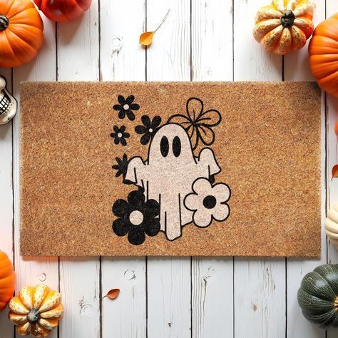 Happy Halloween, Ghost Sunflower Halloween Coir Door Mat, Welcome Mat, Front Door Mat, Outdoor Mats, Doormat, Fall Mats Halloween Decor Mats Welcome to our store! Our doormat is made with high-quality natural coir with backs that are made with slip-resistant PVC rubber backing. All mats are printed with UV-resistant ink so that they last long under all weather conditions. Our doormat is the perfect long-lasting gift for your loved ones. Made from 100% coir, this rectangular doormat helps keep your space clean, while the backing material helps prevent it from slipping or sliding. Our doormat is made of 0.5in thick coconut coir fiber, the material easily captures moisture, dirt, and other particles, to trap the bristles of absorbent coconut shell fiber in the dirt, so you can wipe your feet Halloween Mat Painting Ideas, Halloween Door Mat Painting, Handmade Door Mats, Halloween Door Mats Diy, Painted Door Mat Ideas, Fall Door Mat Ideas, Halloween Welcome Mats, Paint Door Mat, Halloween Door Mat Diy