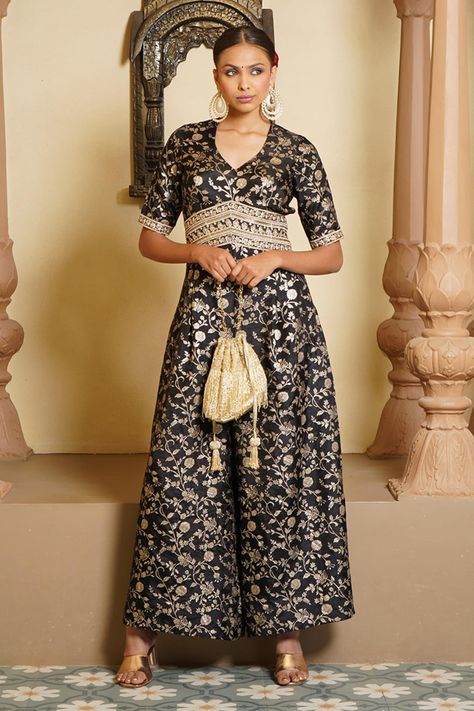 Buy Black Cotton Silk Brocade Woven V Tehzeeb Mughal Garden Jumpsuit For Women by Monk & Mei Online at Aza Fashions. Brocade Jumpsuit, Punjabi Lehenga, Mughal Garden, Brocade Lehenga, High Neck Jumpsuit, Linen Style Fashion, Jumpsuit For Women, Floral Print Jumpsuit, Tarun Tahiliani