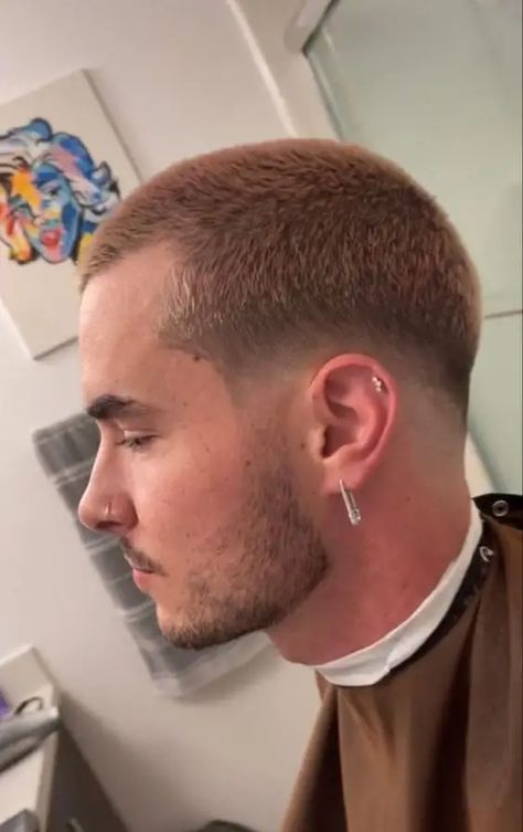 33 Stunning Buzz Cut Styles for Men – Svelte Magazine Square Face Buzzcut, Buzzcut Widows Peak, Low Fade Buzzcut, Buzz Mullet, Low Fade Buzz Cut, Buzz Cut Low Fade, Buzzcut Mullet, Buzz Cut Mullet, Man Piercing