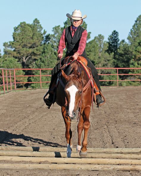 Ranch Horse Show Attire, Riding Patterns For Horses, How To Tack Up A Horse Western, Ranch Horse Show, Western Horsemanship Patterns, Pleasure Horses Western, Horse Riding Exercises Western, Ranch Riding, Equestrian Helmets