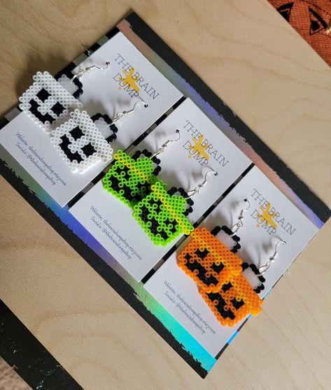 Halloween Cookie Perler Bead, Peeler Bead Flower, Melty Bead Earrings, Halloween Perler Patterns, Perler Bead Keychain Pattern, Ghostface Perler Beads, Spooky Perler Bead Patterns, Horror Perler Bead Patterns, Perler Bead Earrings Patterns