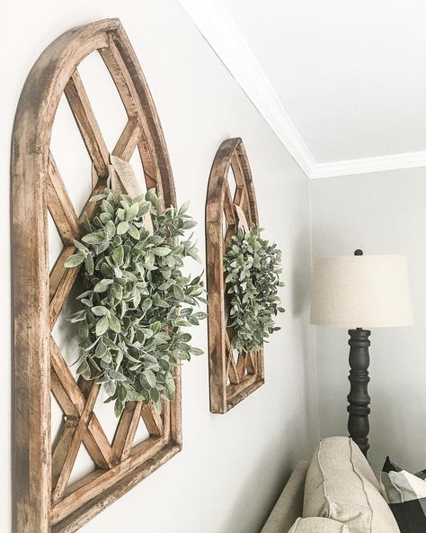 Wood Arch Wall Decor, Wooden Arch Wall Decor, Wooden Arches, House Diys, Above Couch Decor, Window Frame Decor, Arched Wall Decor, Arch Decor, Window Wall Decor