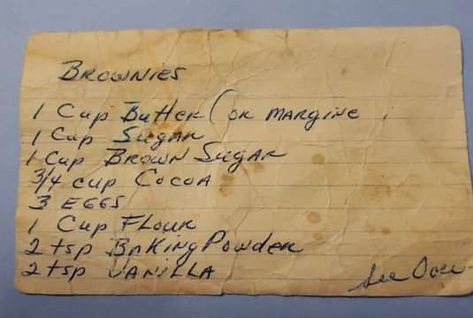 Old Fashion Brownies Recipe, Old Handwritten Recipes, Old Recipes Vintage Grandmothers Hand Written, 100 Year Old Recipes, Recipes From The 70's, Old Fashion Recipes, 1980s Recipes, Old Recipes Vintage, Vintage Cake Recipes