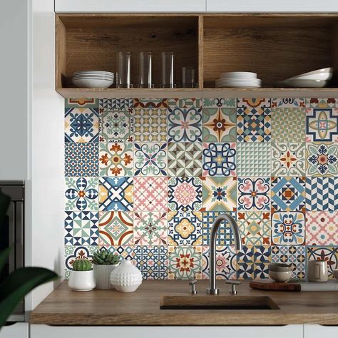 Porcelain Superstore, Moroccan Kitchen, Patterned Kitchen Tiles, Colourful Kitchen, Patchwork Tiles, Patterned Tile, Farmhouse Kitchens, Splashback Tiles, Casa Vintage