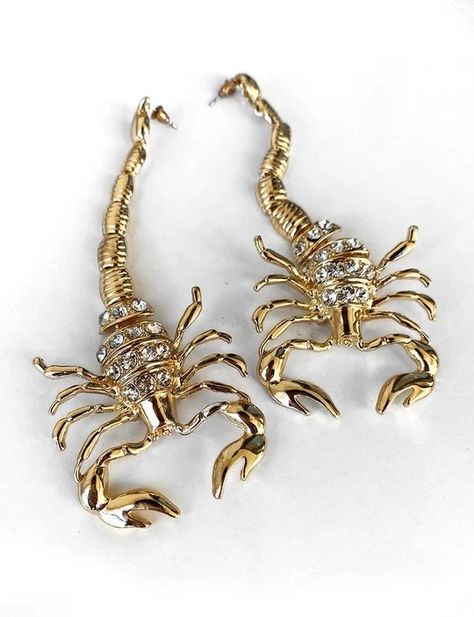 Gold Scorpion, Scorpion Earrings, African Symbols, Jewellery Board, Animal Magic, Witch Jewelry, Halloween 2022, Earrings Accessories, Fairytale Art