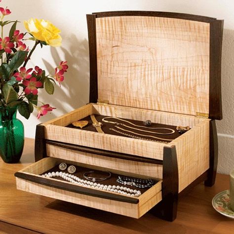 A Gem of a Jewelry Box Woodworking Plan, Gifts & Decorations Boxes & Baskets Jewelry Box Plans, Wooden Box Designs, Wood Crafting Tools, Wood Store, Wood Magazine, Woodworking Box, Jewelry Box Diy, Small Woodworking Projects, Woodworking Plans Diy