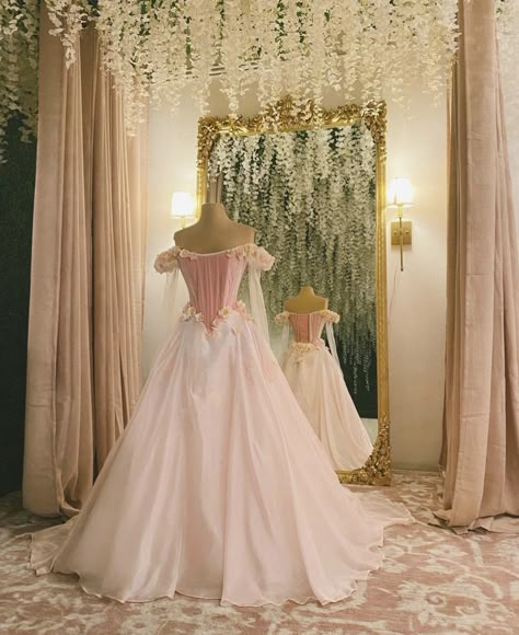 Princess Dress Pink Fairytale, Aurora Inspired Dress, Princess Dress Aesthetic Pink, Girly Royal Core Dresses, Pink Ballgown Aesthetic, Fairytale Dress Aesthetic, Fairytale Ballgown, Aurora Wedding Dress, Luxury Pink Whimsical Princess Dress