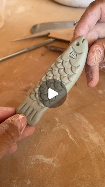 Ceramics Videos on Instagram: "How to make ceramic fish 🐟 by @umi_goods" Das Clay Ideas, Fish Pottery, Ceramics Videos, How To Make Ceramic, Clay Fish, Small Ideas, Pottery Animals, Ceramic Fish, Cement Crafts