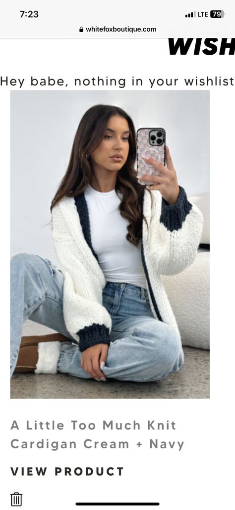 Outfits Fall/winter, Fall And Winter Clothes, Where To Get Cute Sweaters, How To Style Cream Jeans, White Sweater And Jeans Outfit, Winter Going Out, Jeans Christmas Outfit, College Fashion Outfits, Aerie Fits