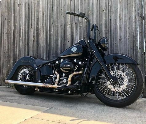 Soft Tail Slim, Harley Davidson Softail Deluxe, Harley Davidson Motorcycles Fatboy, Harley Softail Slim, Random Reference, Road King Harley Davidson, Motorcycle Ideas, Custom Motorcycles Bobber, Harley Fatboy