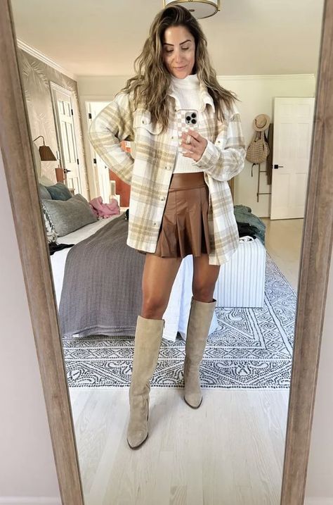 Ready to embrace the fall aesthetic? Check out this trendy ootd featuring a white mock neck long sleeve, a brown pleated skirt, and a stylish plaid shacket. Perfect for women 30+ who want to stay fashionable and comfortable this fall. Head to Aerie to shop these must-have pieces and create your own casual fall ootd. Get ready to turn heads and show off your fall style! #falloutfit #fallaesthetic #casualootd #trendyoutfitsfall2023 #aerie #women30+ Brown Pleated Skirt, Warm Fall Outfits, Lauren Mcbride, White Mock Neck, Fall Ootd, Plaid Shacket, Ootd Fall, 40s Fashion, Cute Fall Outfits