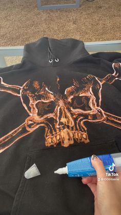 Draw A Skull, Bleached Hoodie, Clothes Alt, Bleach Shirt Diy, Bleaching Clothes, Custom Order Form, Bleach Pen, Painted Clothes Diy, Alt Grunge