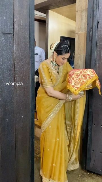 Karvachauth Saree Look, Karvachauth Look Saree, Saree For Karwa Chauth, Karwa Chauth Look In Saree, Karwachauth Look In Saree, Karvachauth Look, Karwa Chauth Look, Karwachauth Look, Sunita Kapoor